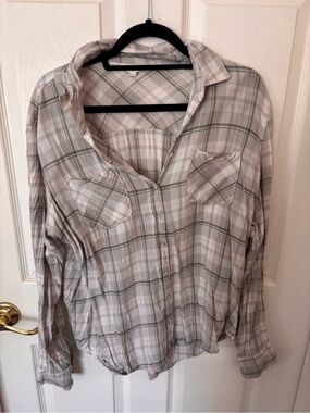 Aeropostale Pink and Gray Plaid Button-Down Shirt